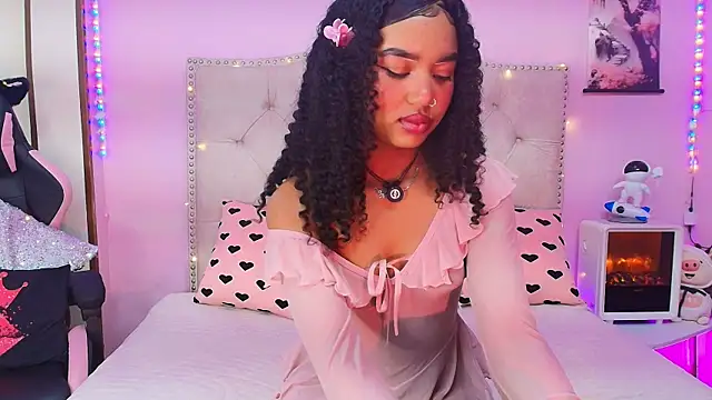 Naom_star87 webcam