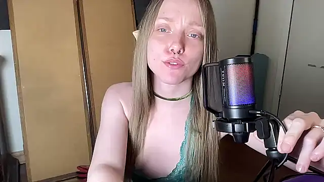 ElfGirlAna
