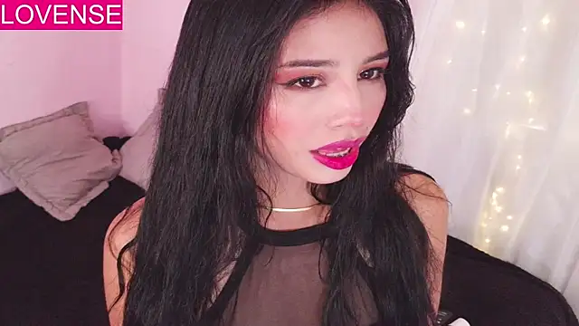 Miss_Charlottet webcam