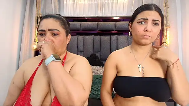 Karina_Mendoza webcam