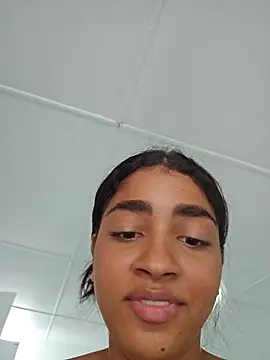 Milu_Luthor webcam