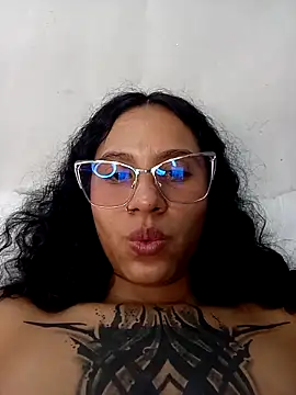 karii-r - Karii-R's free webcam - UK Sex Cams