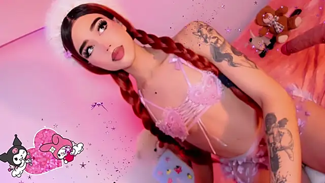 Miss-Saraii webcam