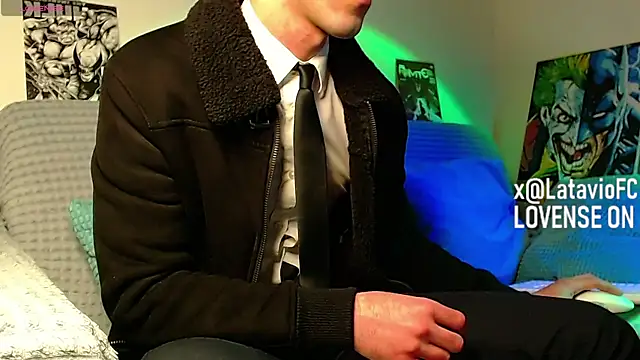 Midnighter_ webcam