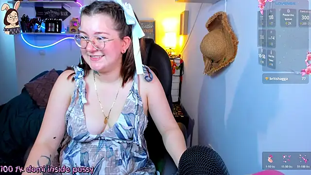 HunnyyLove webcam