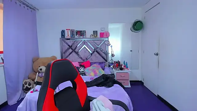 Luna_Analya webcam