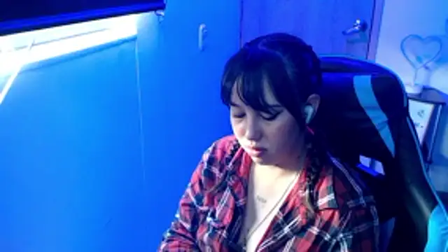 Skarlet Adams (Skarlet_Adams28)