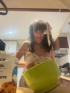Webcam Model (mango-kitty) is live