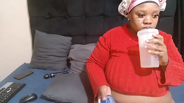 CaramelBootty webcam