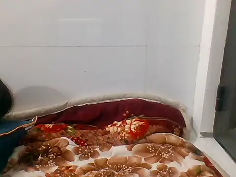 kiraa-007 webcam