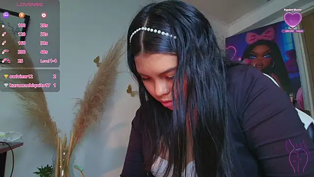 Mia_isabella__ webcam