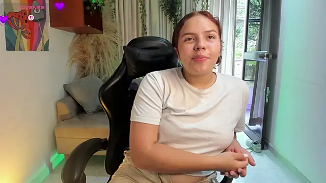 GiannaSpice_ webcam