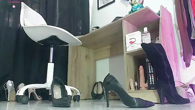 myla_sarah webcam