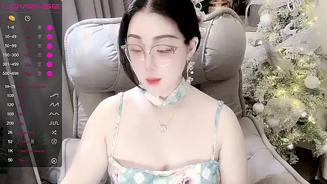 Monica-666888- webcam