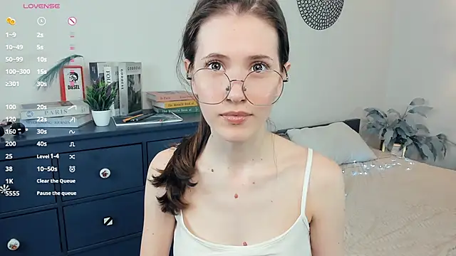 OdiIiaChavarria live sex cam
