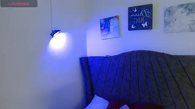 Iris_bloom69 webcam