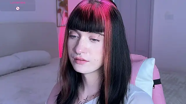 Vailyreb_ webcam