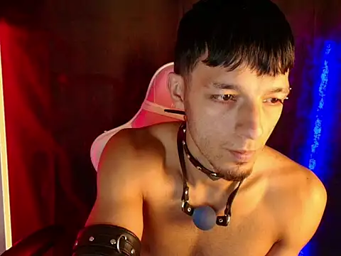 dark_men1 webcam
