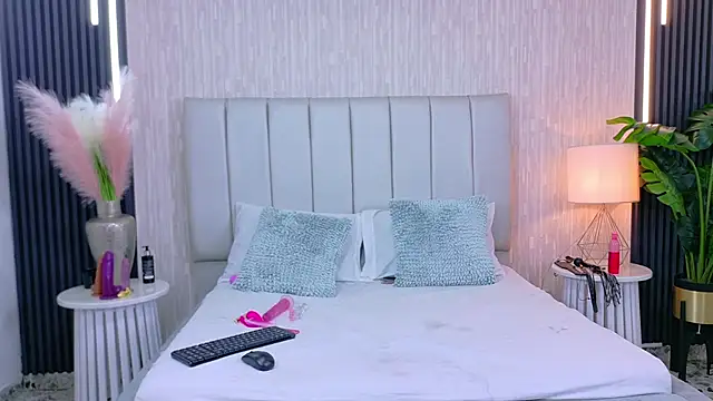 Kitty_Lugo webcam