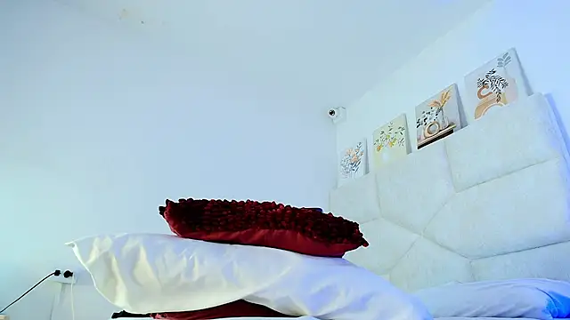elizawiliamst webcam