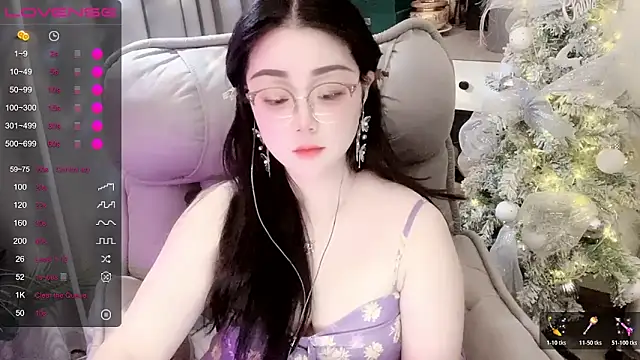 Monica-666888- webcam