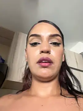 Sara-77 webcam