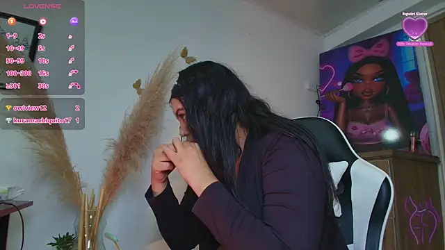 Mia_isabella__ webcam
