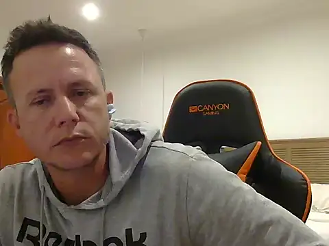 TroyDieselXXX webcam