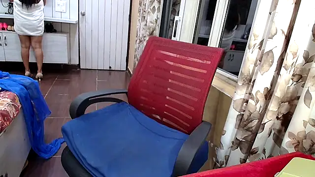 yourradhika webcam