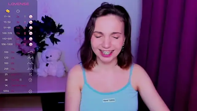 KindHazelHere_ webcam
