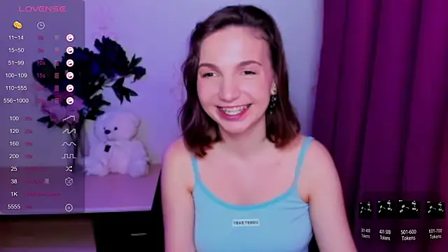 KindHazelHere_ webcam