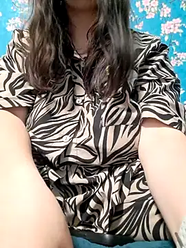 Rozaaaaforyoubigboob webcam