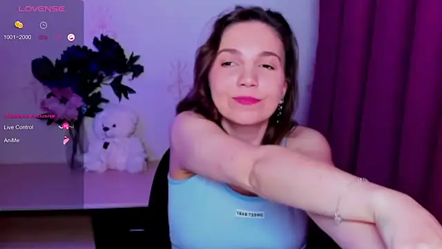 KindHazelHere_ webcam