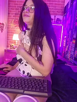 Yorumakie_777 webcam