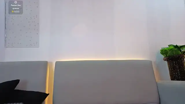 ciielo_777 - Ciielo_777's free webcam - UK Sex Cams