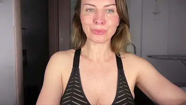 RachellAmazing webcam