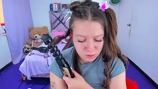 Luna_Analya webcam