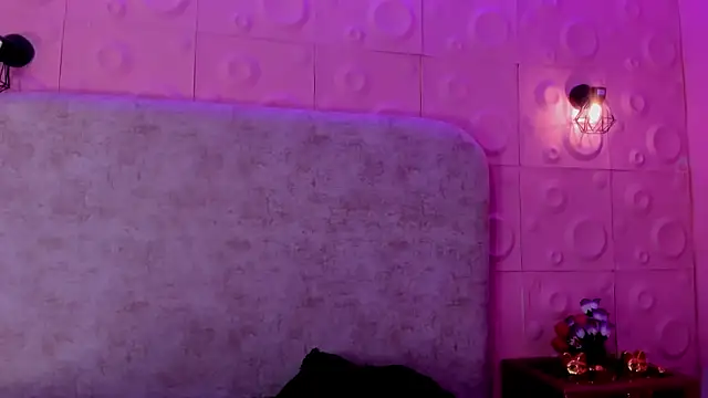 mia_coral1 webcam