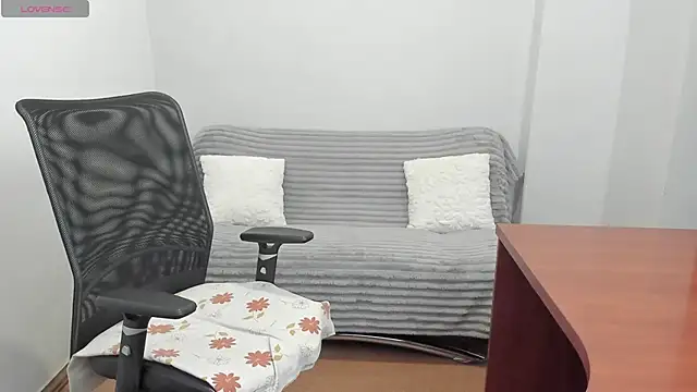 Alisha_Skyes webcam
