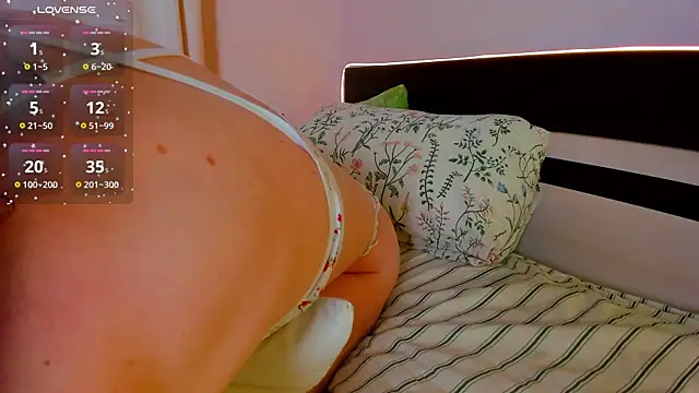 lexxxxxxi webcam