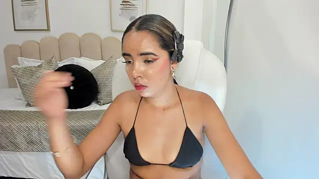 alana_martiins webcam