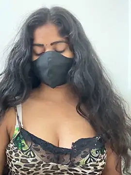 sexy-riyaa43 webcam