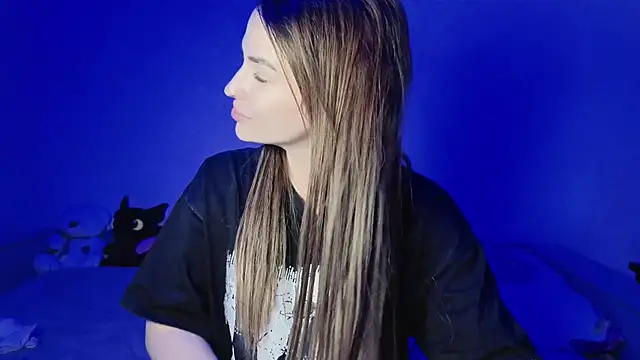 Kira__love1 webcam