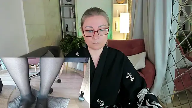 Alexandra_Kind webcam