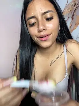 Webcam Model (CELESTE_-EC)  is live.Free join now!