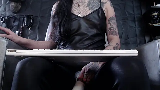 Agata_Darkness webcam