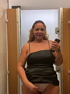 Chloe_Leaozinho webcam