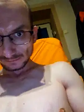 UpbeatXiphias webcam