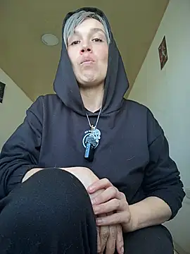 MARILYNMADELENAKOVANOVA webcam