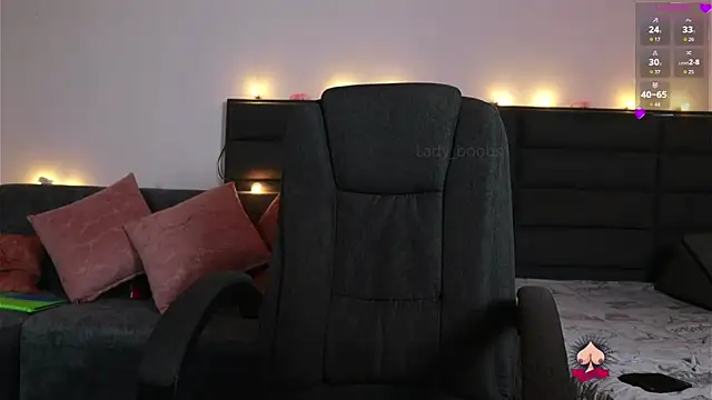 kathieandpovcock1 - Kathieandpovcock1's free webcam - UK Sex Cams